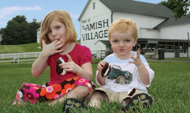 Kids with whoopie pies